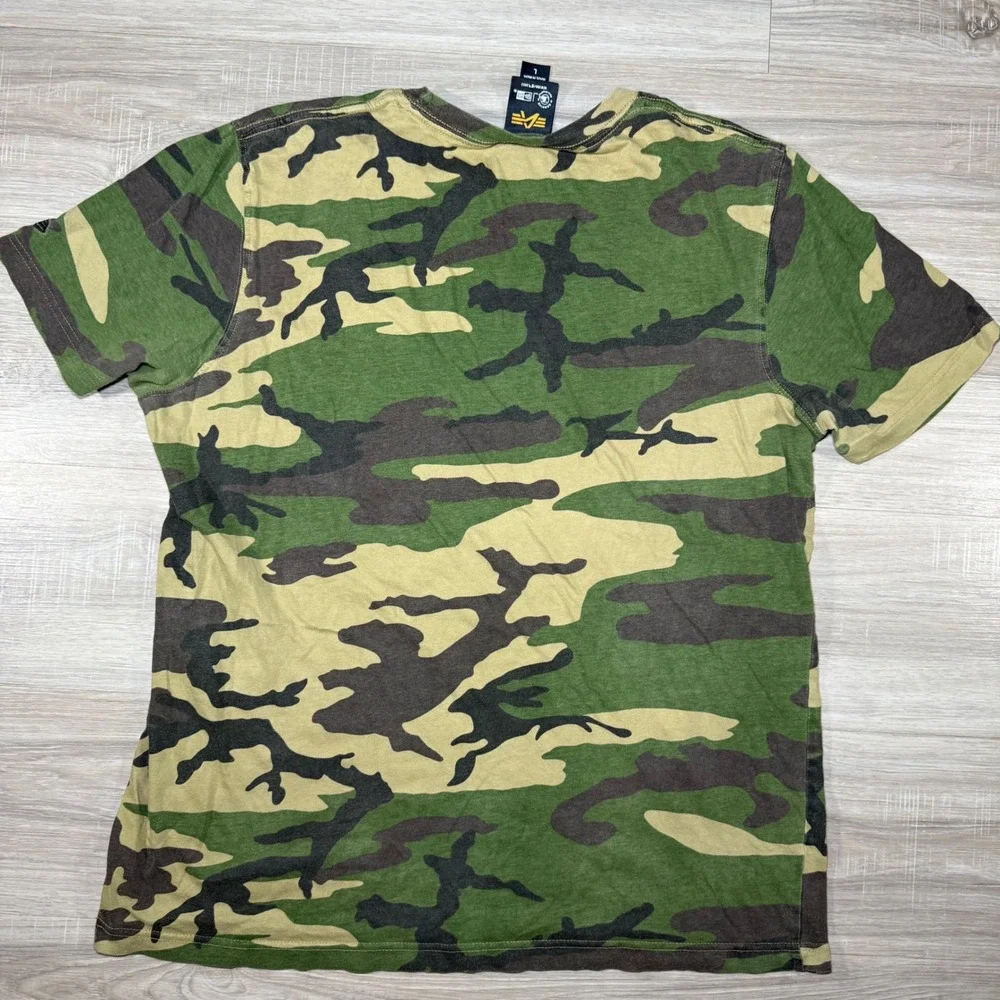 San Diego Padres MLB Alpha Industries Camo New Era‎ T-Shirt Mens Size Large
